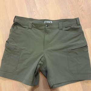 Duluth Trading Co Khaki Cargo Shorts